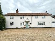 Cuttons Corner, Hemblington, 4 Bedroom Cottage
