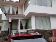 CUZCO Venta Bonito Inmueble de 3 pisos A.T. 280 m,2 A.C....