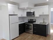 D152 Contemporary 1 Bedroom Suite in Quiet Surrey...