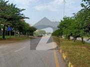 D 12/1 Top Location Corner Park Face Plot For Sale
