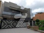 D 12/4 Top location Furnished House For Sale 10.8 Marla