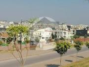 D 17/2.500 Square Yards Plot Available For Sale