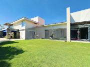 D Casa en venta en Club de Golf Paraíso !