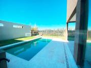 D. Esteche Realty & Home Casa en Spring Park