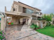 D H A Lahore 10 Marla Owner Build Design House Fully... D H A Lahore 10 Marla Owner Build Design House Fully...