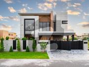 D H A Lahore 1 Kanal Brand New Mazhar Munir Design House...