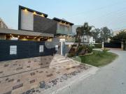 D H A Lahore 1 Kanal Owner Build Design House With 100%...