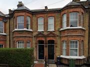 D Iveley Road, London, 1 Bedroom Flat