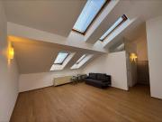 Dachgeschoss 2 Zimmer Altbau mit Klimaanlage Servitenviertel
