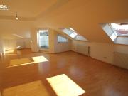 Dachgeschoß 3 Zimmer ca. 93 m² + 6 m² Terrasse