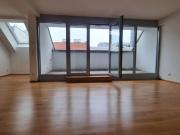 Dachgeschoß 3 Zimmer mit 3 Terrassen OTTO Immobilien