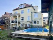 Dachgeschoss Loft in ruhiger Villenlage in den Weinbergen