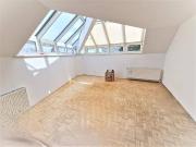 DACHGESCHOSS MAISONETTE mit ATELIER FLAIR beim...