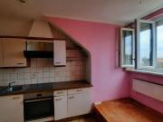 DACHGESCHOSS MIT SCHÖNER AUSSICHT SANIERUNGSBEDÜRFTIG IN...