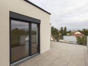 Dachgeschoss Wohnung mit Klimaanlage und großzügigen... Dachgeschoss Wohnung mit Klimaanlage und großzügigen...