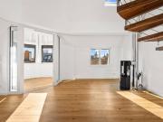 Dachgeschosswohnung mit Turm Loggia: Ein besonderes...