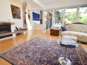 Dachgeschossjuwel mit Blumenparadies Terrasse in...