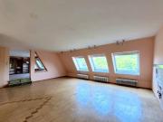 Dachgeschoßtraum mit 76m² Wohnzimmer und Blick auf die...