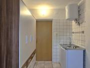 DACHGESCHOSSWOHNUNG IDEAL FÜR STUDENTEN ODER PENDLER