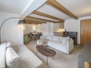 Dachgeschosswohnung im Zentrum mit Lift und Tiefgarage