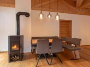 Dachgeschosswohnung in ruhiger Lage 06381