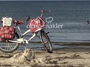 Dachgeschosswohnung in Strandnähe mit Strandkorb