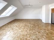 Dachgeschosswohnung in Top Lage in 1080 Wien