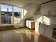 Dachgeschosswohnung in Top Lage mit Terrasse –...