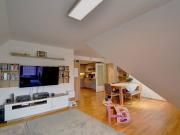 Dachgeschosswohnung mit Balkon, Garten, Lift und...