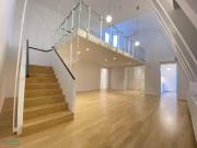 DACHGESCHOSSWOHNUNG mit BALKON NEUBAUGASSE