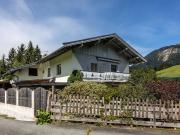 Dachgeschoßwohnung mit Gartenanteil