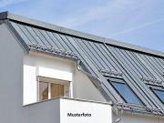 Dachgeschosswohnung mit Loggia, Terrasse, Gartenanteil...