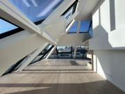 Dachgeschosswohnung mit Pool, Fitnessstudio, Garage und...