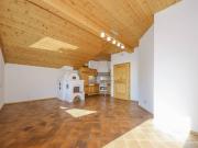 Dachgeschosswohnung mit traumhaftem Ausblick