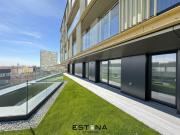 Dachterrassenwohnung mit Garten und Stadtblick perfekt...