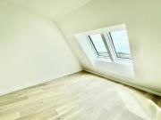 DACHTRAUM ERSTBEZUG mit großer TERRASSE + GARTEN +...