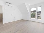 DAHEIM IN HERNALS DACHGESCHOSS MIT HERRLICHER SÜD TERRASSE