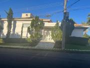 Damha I sobrado com 3 suítes