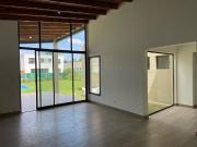 Daniela Esteche Realty & Home