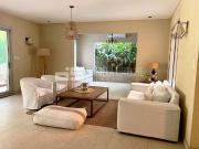 Daniela Esteche Realty & Home