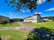 Dans la campagne entre Villeneuve sur Lot et Agen,...