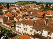 Dans le sud de la Bourgogne, au coeur d'une cité...