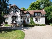 Dans le sud du Vexin français, à 45 km de Paris, une...