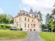 Dans un château du 18ème siècle