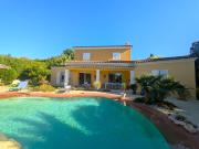 Dans un quartier prisé au sud de Vence, trés jolie villa...