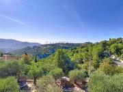 Dans une petite copropriété familiale 3 pièces