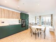 Danvers Avenue, London SW11, 2 bed flat to rent, £3,250...