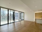 Darling Square 2 Bedroom with Parking 'St. Leon'