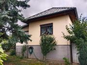 Ein schnuckeliges Haus mit überschaubarem Garten.