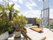 DAS NEUE JAHR IN DER NEUEN WOHNUNG STARTEN CITY LIFE...